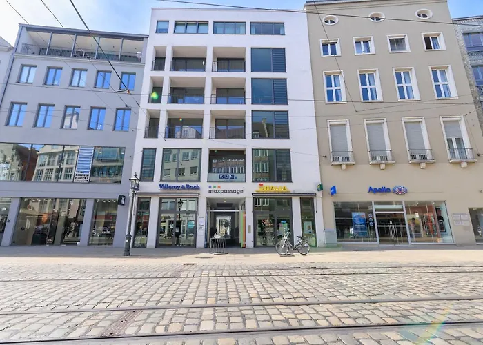 Global Living - Design I Rathausplatz I Beamer I Ac I Kitchen I Apartamento