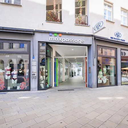 Global Living - Design I Rathausplatz I Beamer I Ac I Kitchen I *