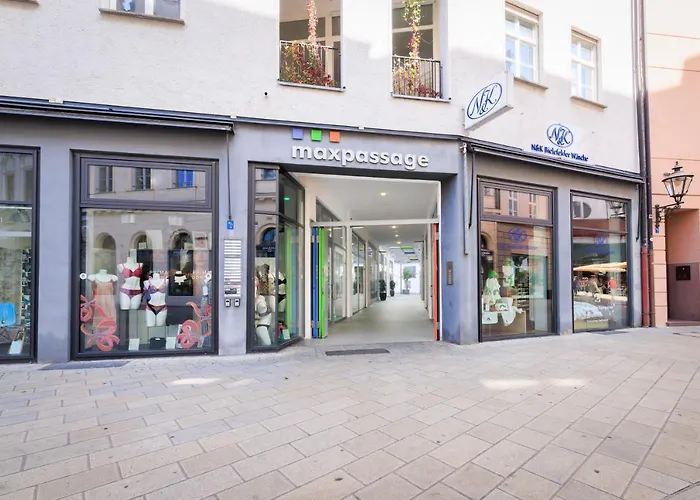 Global Living - Design I Rathausplatz I Beamer I Ac I Kitchen I *